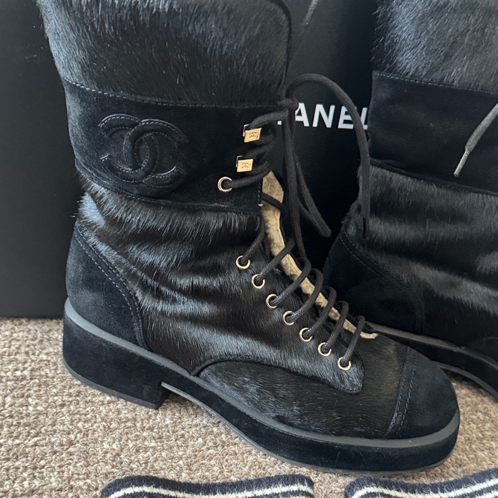 CHANEL Black Heeled Boots - Picture 2 of 11